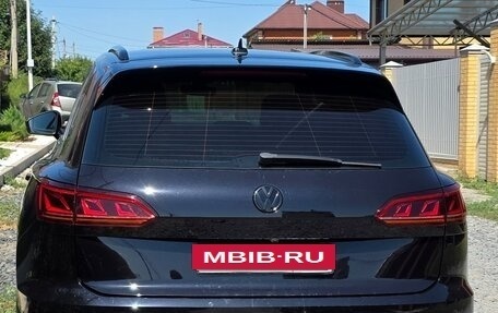 Volkswagen Touareg III, 2018 год, 4 450 000 рублей, 7 фотография