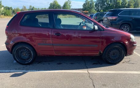 Volkswagen Polo IV рестайлинг, 2005 год, 230 000 рублей, 2 фотография