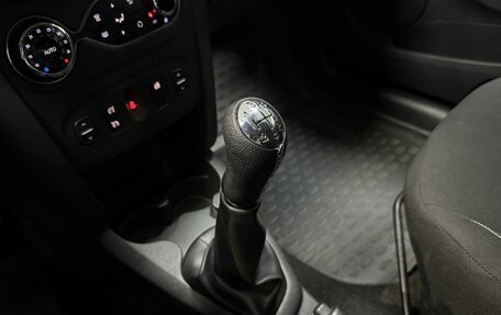 Renault Sandero II рестайлинг, 2017 год, 1 150 000 рублей, 17 фотография