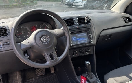Volkswagen Polo VI (EU Market), 2011 год, 870 000 рублей, 10 фотография