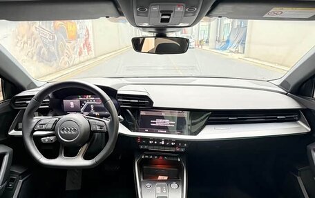 Audi A3, 2022 год, 2 300 000 рублей, 14 фотография