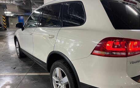 Volkswagen Touareg III, 2011 год, 5 фотография