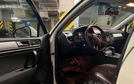 Volkswagen Touareg III, 2011 год, 6 фотография