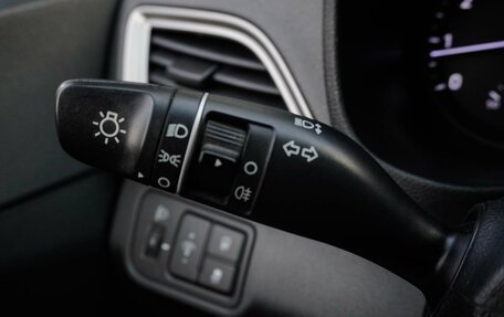 Hyundai Solaris II рестайлинг, 2019 год, 1 299 000 рублей, 17 фотография