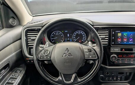 Mitsubishi Outlander III рестайлинг 3, 2018 год, 2 750 000 рублей, 24 фотография
