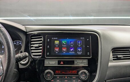 Mitsubishi Outlander III рестайлинг 3, 2018 год, 2 750 000 рублей, 23 фотография