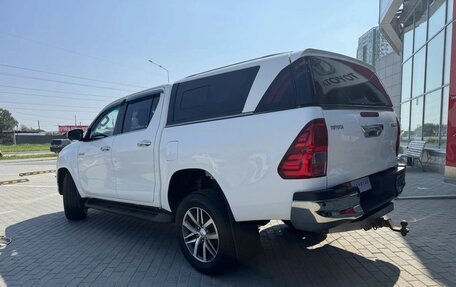 Toyota Hilux VIII, 2016 год, 2 610 000 рублей, 19 фотография