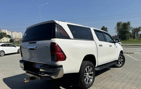 Toyota Hilux VIII, 2016 год, 2 610 000 рублей, 14 фотография