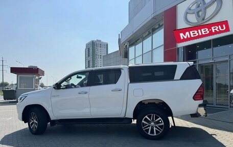 Toyota Hilux VIII, 2016 год, 2 610 000 рублей, 20 фотография