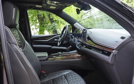 Cadillac Escalade V, 2022 год, 15 000 000 рублей, 8 фотография