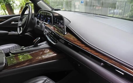 Cadillac Escalade V, 2022 год, 15 000 000 рублей, 14 фотография