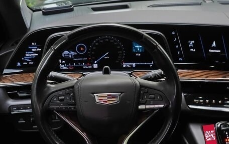 Cadillac Escalade V, 2022 год, 15 000 000 рублей, 19 фотография