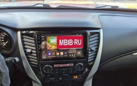 Mitsubishi Pajero Sport III рестайлинг, 2017 год, 2 800 000 рублей, 12 фотография