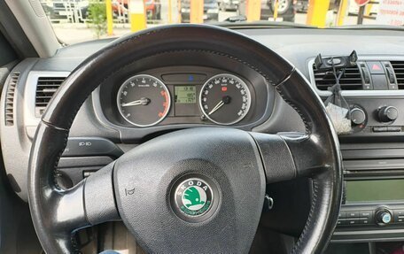 Skoda Fabia II, 2008 год, 300 000 рублей, 14 фотография
