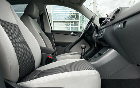 Volkswagen Tiguan I, 2011 год, 990 000 рублей, 17 фотография