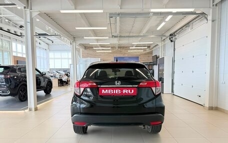 Honda Vezel, 2019 год, 2 129 000 рублей, 5 фотография