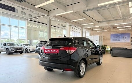 Honda Vezel, 2019 год, 2 129 000 рублей, 6 фотография