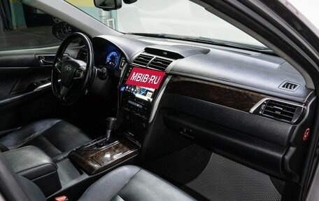Toyota Camry, 2015 год, 2 170 000 рублей, 16 фотография