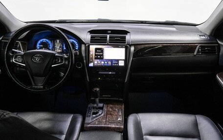 Toyota Camry, 2015 год, 2 170 000 рублей, 18 фотография