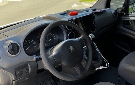 Peugeot Partner II рестайлинг 2, 2012 год, 395 000 рублей, 7 фотография