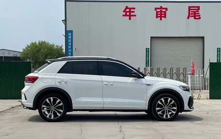 Volkswagen T-Roc I, 2022 год, 1 850 000 рублей, 7 фотография
