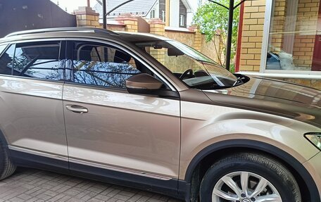 Volkswagen T-Roc I, 2020 год, 2 350 000 рублей, 4 фотография