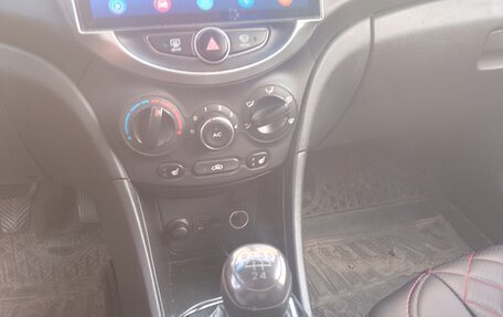 Hyundai Solaris II рестайлинг, 2014 год, 470 000 рублей, 6 фотография
