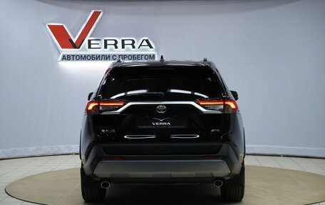 Toyota RAV4, 2021 год, 3 150 000 рублей, 6 фотография