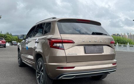 Skoda Karoq I, 2022 год, 2 093 000 рублей, 6 фотография