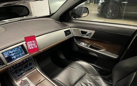 Jaguar XF I рестайлинг, 2013 год, 1 700 000 рублей, 28 фотография