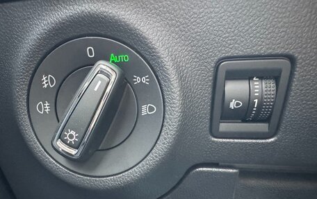 Skoda Karoq I, 2022 год, 2 093 000 рублей, 16 фотография