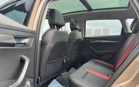 Skoda Karoq I, 2022 год, 2 093 000 рублей, 18 фотография