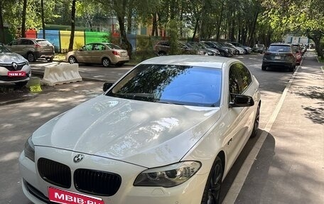 BMW 5 серия, 2012 год, 2 200 000 рублей, 1 фотография