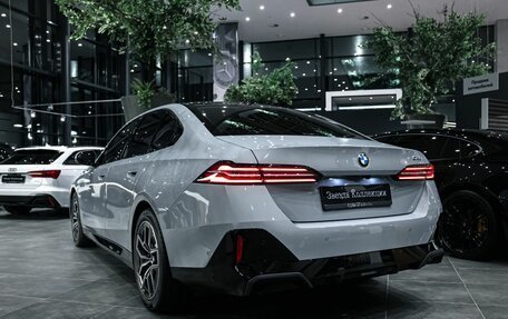 BMW 5 серия, 2024 год, 7 350 000 рублей, 6 фотография
