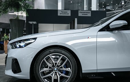 BMW 5 серия, 2024 год, 7 350 000 рублей, 3 фотография