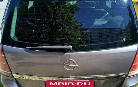 Opel Zafira B, 2006 год, 400 000 рублей, 2 фотография