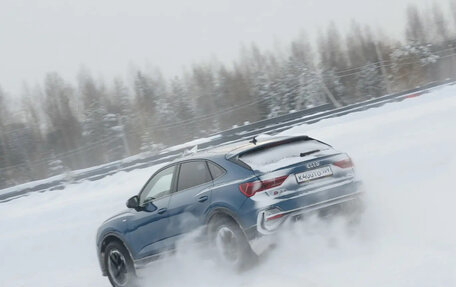 Audi Q3 Sportback, 2020 год, 4 000 000 рублей, 7 фотография