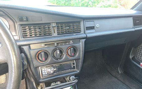 Mercedes-Benz 190 (W201), 1992 год, 750 000 рублей, 5 фотография