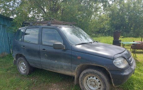 Chevrolet Niva I рестайлинг, 2004 год, 200 000 рублей, 3 фотография