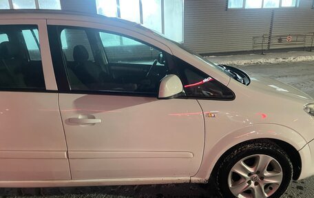 Opel Zafira B, 2013 год, 900 000 рублей, 4 фотография