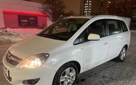 Opel Zafira B, 2013 год, 900 000 рублей, 6 фотография