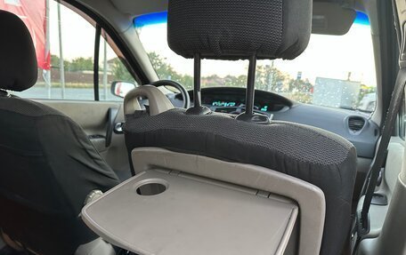 Renault Scenic III, 2004 год, 550 000 рублей, 15 фотография