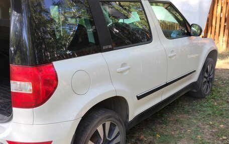 Skoda Yeti I рестайлинг, 2015 год, 1 250 000 рублей, 19 фотография