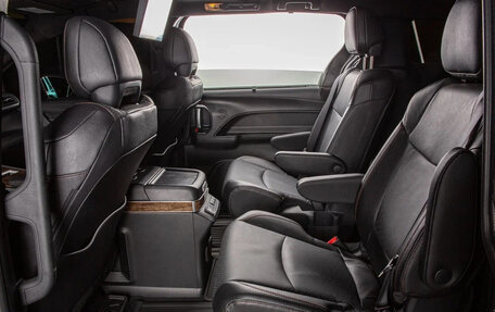 Toyota Sienna, 2026 год, 12 048 000 рублей, 12 фотография