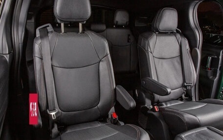 Toyota Sienna, 2026 год, 12 048 000 рублей, 13 фотография
