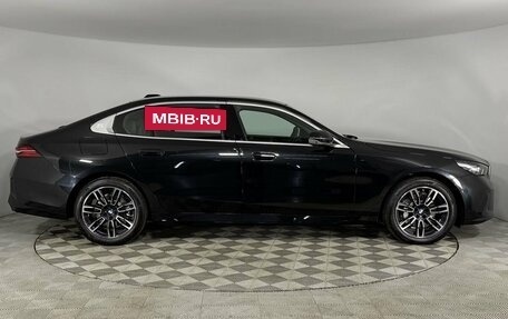 BMW 5 серия, 2025 год, 8 550 000 рублей, 3 фотография
