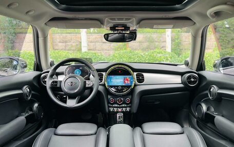 MINI Hatch, 2022 год, 2 150 000 рублей, 9 фотография