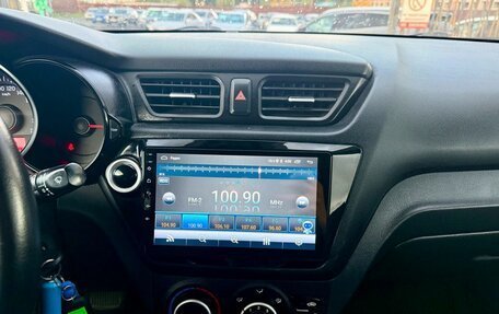 KIA Rio III рестайлинг, 2013 год, 769 000 рублей, 18 фотография