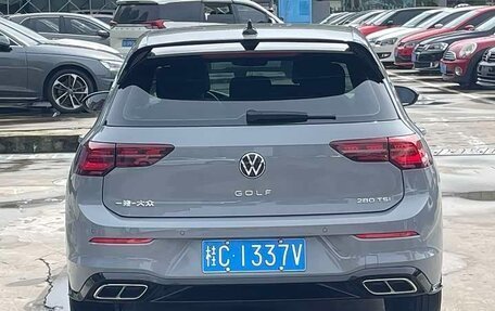 Volkswagen Golf VIII, 2023 год, 2 000 000 рублей, 3 фотография