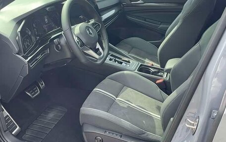 Volkswagen Golf VIII, 2023 год, 2 000 000 рублей, 4 фотография